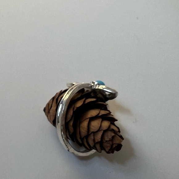 💍 Silver Turquoise Ring - Picture 2 of 2